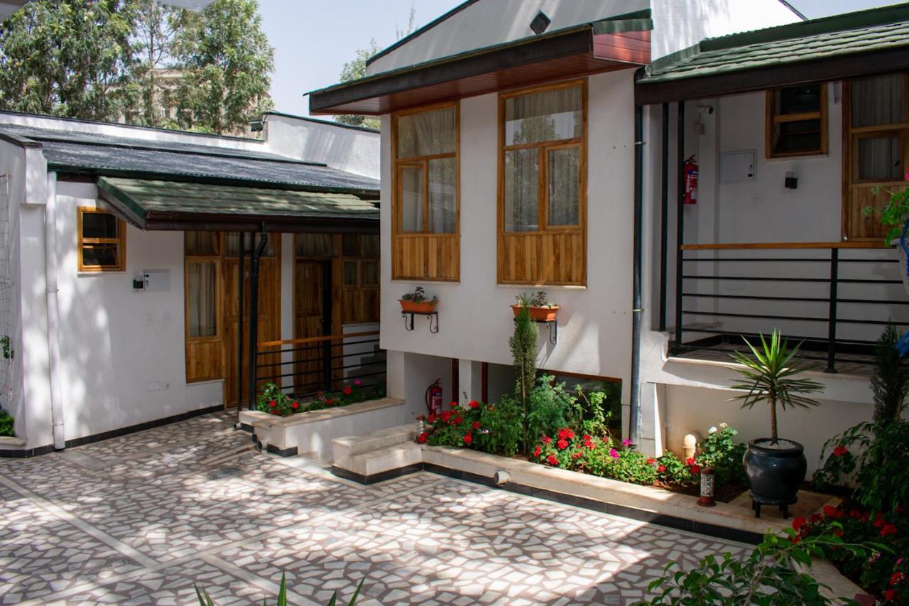 Choice Guest House 2 Addis Ababa Exteriör bild