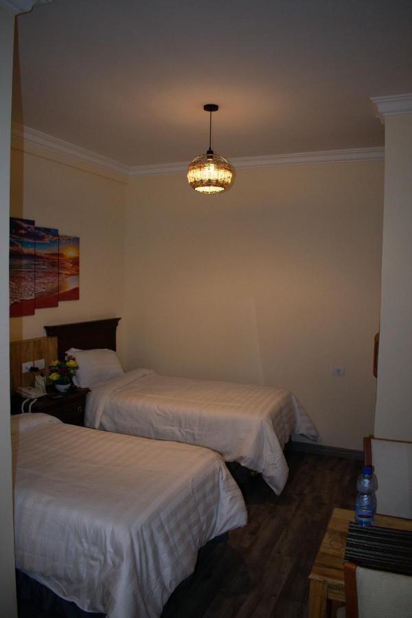 Choice Guest House 2 Addis Ababa Exteriör bild